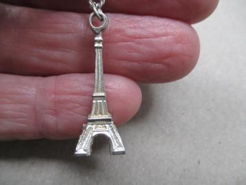 Zilverkleur hangertje model EIFELTOREN  beschikbaar voor biedingen