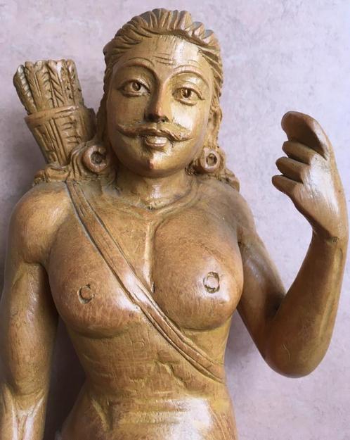 Bijzonder houten beeld van een jager (man/vrouw), India, Antiek en Kunst, Kunst | Niet-Westerse kunst, Ophalen of Verzenden