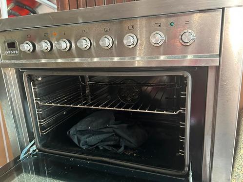 Boretti 6 pits gas fornuis, Witgoed en Apparatuur, Fornuizen, Zo goed als nieuw, Vrijstaand, Gas, 5 kookzones of meer, 60 cm of meer