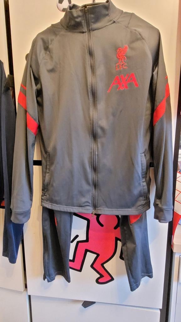 Trainingspak Liverpool maat xl 158-170, Ophalen of Verzenden, Jongen of Meisje, Jas