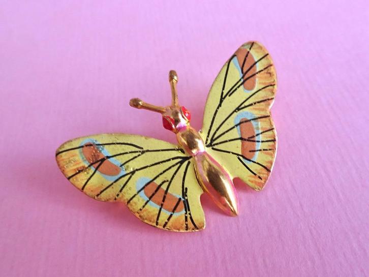 jwg Vintage 40s 50s Vlinder broche geel gekleurd goud klr, Sieraden, Tassen en Uiterlijk, Antieke sieraden, Broche, Overige materialen