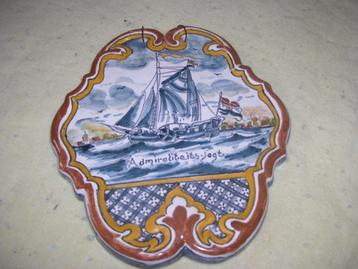 plaquette makkum  gekleurd admiralitets-jagt 19,5 bij 17,5  beschikbaar voor biedingen