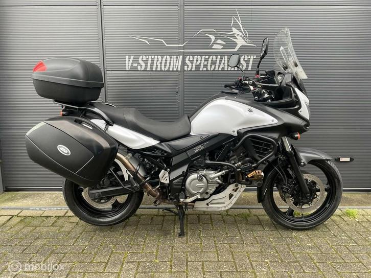 Suzuki V-Strom DL 650 ABS White Rhino Bomvol opties, Motoren, Motoren | Suzuki, Bedrijf, Toermotor, 12 t/m 35 kW, ABS, LED Verlichting