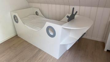 Junior(boot)bed incl matras (1.60x70) beschikbaar voor biedingen
