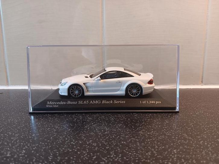 Minichamps Mercedes-Benz SL65 AMG Black Series, Mat wit,1:43, Hobby en Vrije tijd, Modelauto's | 1:43, Zo goed als nieuw, Auto