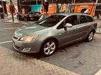 Opel Astra 1.4 Turbo 88KW Sports Tourer 2011 Grijs, Auto's, Opel, Voorwielaandrijving, 65 €/maand, 4 cilinders, 1337 kg