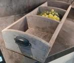Landelijke houten gruttersbak, Ophalen