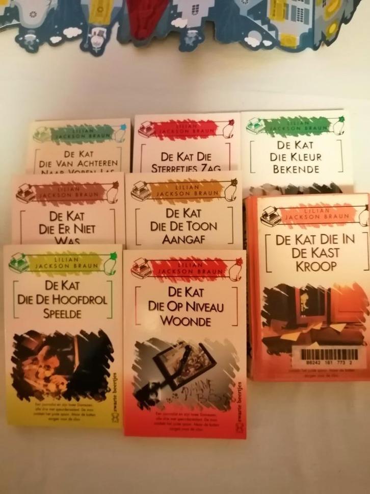 Detective van Lilian Jackson Brown, Boeken, Detectives, Gelezen, Ophalen of Verzenden