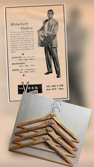 4 Vintage Houten Kledinghanger Ter Veer Hoorn Purmerend € 10 beschikbaar voor biedingen