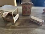 houten hemelbed met twee bijpassende kasten groot poppenhuis, Ophalen of Verzenden, Gebruikt, Toebehoren