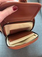 Bijzonder handig tasje wildleren kleur met veel vakken, Ophalen of Verzenden, Nieuw, Bruin, Overige merken