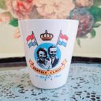 Vintage herdenkingsbeker Beatrix en Claus, Ophalen of Verzenden, Zo goed als nieuw, Nederland, Servies