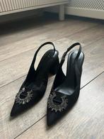 Satijnen hakken, Kleding | Dames, Schoenen, Pumps, Zwart, Ophalen of Verzenden, Zo goed als nieuw