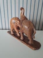 2 houten olifanten op plato, Ophalen of Verzenden