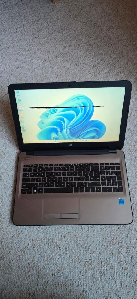 HP Pavilion 15-ac120nd laptop - Lees de tekst goed., Computers en Software, Windows Laptops, Gebruikt, 15 inch, SSD, 2 tot 3 Ghz
