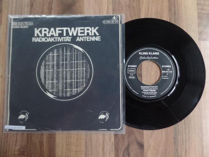single  Kraftwerk - Radioaktivität , Cd's en Dvd's, Vinyl Singles, Gebruikt, Single, Pop, 7 inch, Ophalen of Verzenden