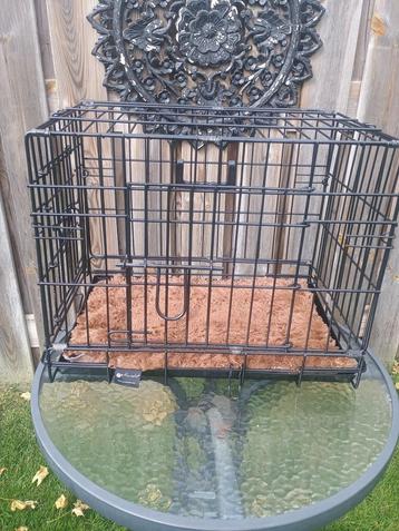Te koop zeer mooi zwarte metalen bench beschikbaar voor biedingen