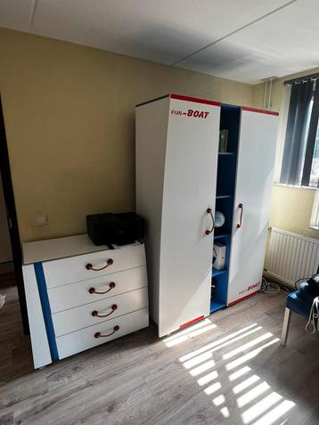 Kledingkast en kleine kast | BIJNA GRATIS