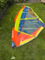 Neilpryde Combat Wave 4.7, Watersport en Boten, Windsurfen, Verzenden, Zo goed als nieuw, Minder dan 250 cm, Zeil