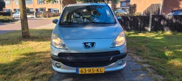 Peugeot 1007 1.4 2005 Grijs zeer nette auto  beschikbaar voor biedingen