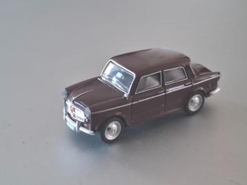 1:87 Fiat 1100 bordeauxrood Brekina € 8 beschikbaar voor biedingen