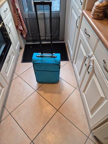 Blauwe Trolley Koffer - Compact Formaat beschikbaar voor biedingen