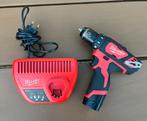 Schroeftol Milwaukee M12 incl lader en accu, Doe-het-zelf en Verbouw, Ophalen of Verzenden, Zo goed als nieuw, Boor- en Schroefmachine