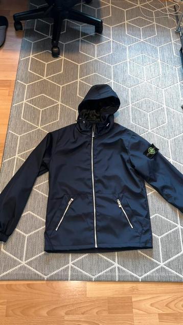 Stone Island Jas – Blauw – Maat M – Nieuw beschikbaar voor biedingen