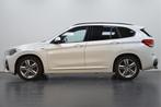 BMW X1 xDrive25e M Sport Automaat / Sportstoelen / Stuurverw, Stof, Gebruikt, Met garantie (alle), Wit