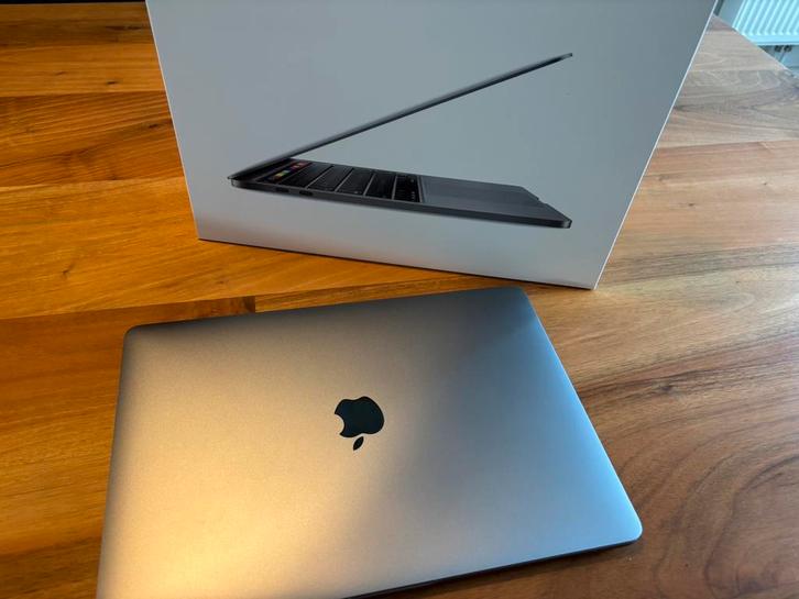 MacBook Pro 2020 - 13 inch, i5, 256GB, Computers en Software, Apple Macbooks, Zo goed als nieuw, MacBook Pro, 13 inch, 2 tot 3 Ghz