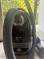 Miele stofzuiger, Witgoed en Apparatuur, Stofzuigers, Ophalen of Verzenden, Gebruikt, 1200 tot 1600 watt, Stofzuiger
