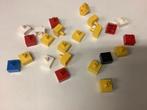 Lego steen aangepast 2x2 met pin aan bovenkant (1), Gebruikt, Ophalen of Verzenden, Lego, Losse stenen