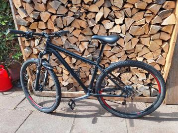 Mountainbike canon rockshox beschikbaar voor biedingen