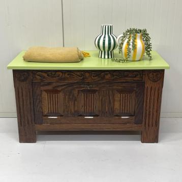 Brocante kist klepkast TT meubel restyle groen & eiken hout beschikbaar voor biedingen