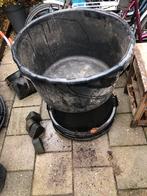Grote zwarte kunststof waterbakken of cement bakken, Doe-het-zelf en Verbouw, Kratten en Dozen, Ophalen of Verzenden, Gebruikt