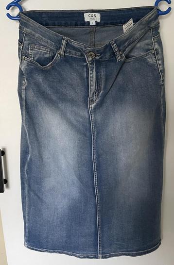 Spijkerrok, C&S. maat L, onder de knie beschikbaar voor biedingen