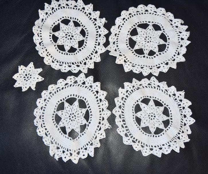 Set van 6 brocante gehaakte kleedjes, Antiek en Kunst, Antiek | Kleden en Textiel, Ophalen of Verzenden