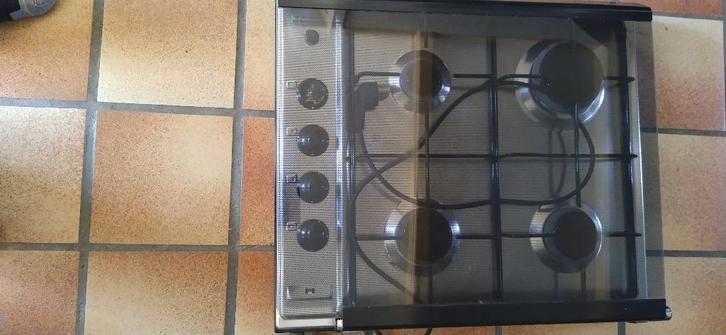 Gaskookplaat met 4 zones. Mist 1 knop., Witgoed en Apparatuur, Kookplaten, Gebruikt, Vrijstaand, Gas, 4 kookzones, Ophalen of Verzenden