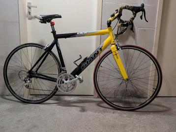 Giant OCR racefiets beschikbaar voor biedingen