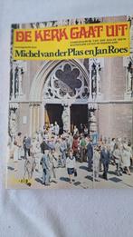 De kerk gaat uit boek Katholiek leven ISBN 9026302444, Ophalen of Verzenden