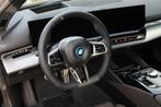 BMW i5 eDrive40 M Sport Automaat / Panoramadak / Trekhaak /, Auto's, BMW, Automaat, Achterwielaandrijving, Nieuw, Sedan