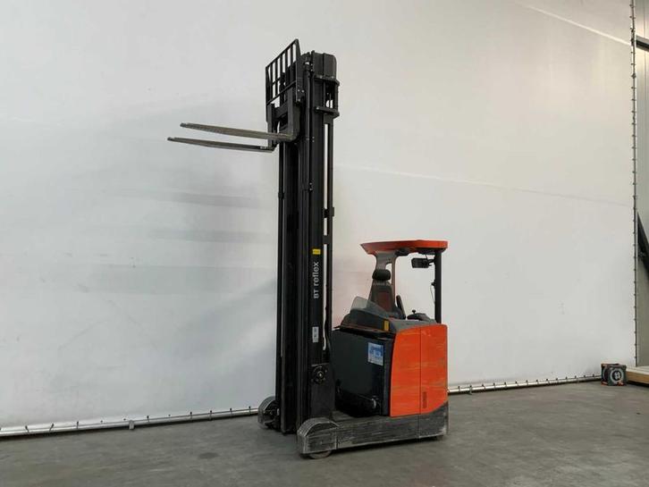 2010 BT RRE200E Reach truck, Zakelijke goederen, Machines en Bouw | Heftrucks en Intern transport, Reachtruck, Overige aandrijving