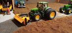 John deere 7430 Siku met veegrol, Ophalen of Verzenden, Zo goed als nieuw, Tractor of Landbouw, SIKU