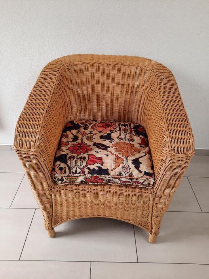 2 degelijke Stoel fauteuil rotan incl. passende kussens, Huis en Inrichting, Fauteuils, Zo goed als nieuw, 50 tot 75 cm, Minder dan 75 cm