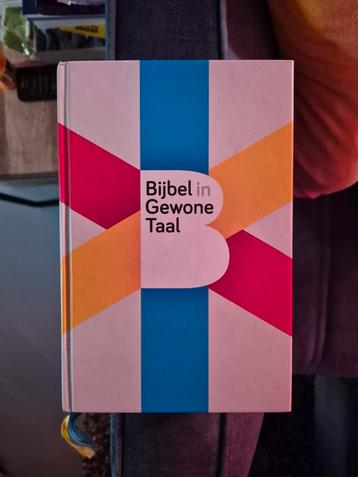 Bijbel in gewone taal beschikbaar voor biedingen