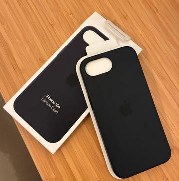 Apple iPhone 16e siliconen hoes Zwart Origineel beschikbaar voor biedingen