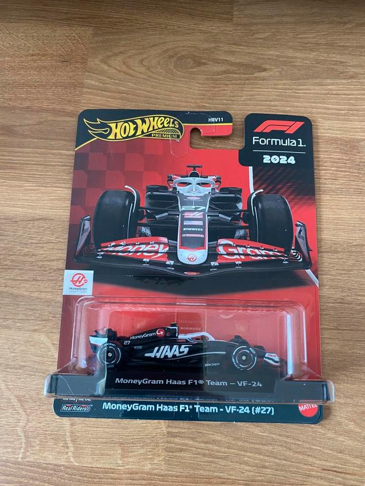 Hot eheels haas f1 team.  #27, Hobby en Vrije tijd, Modelauto's | Overige schalen, Nieuw, Auto, Ophalen of Verzenden