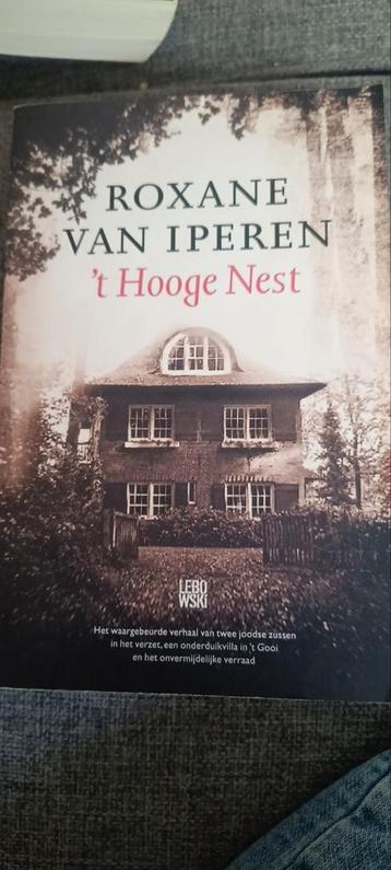 Roxane van iperen 't hooge nest beschikbaar voor biedingen