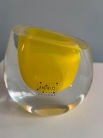 Geel design vaasje glas Fidrio., Huis en Inrichting, Woonaccessoires | Vazen, Geel, Ophalen of Verzenden, Minder dan 50 cm, Glas