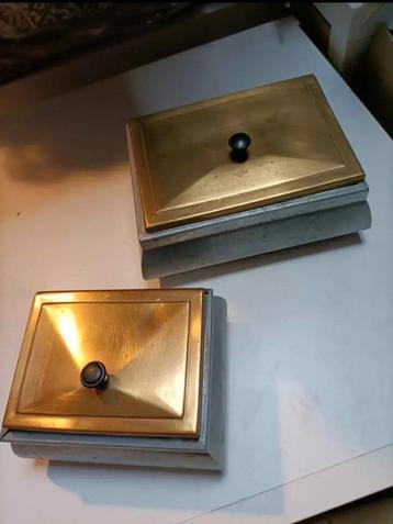 2 Decoratieve Koper & Houten Opbergdoosjes beschikbaar voor biedingen